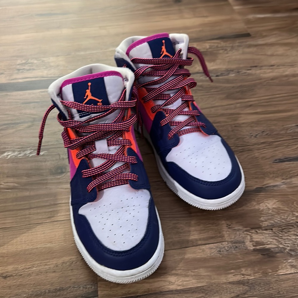 Youth size 5 Hightop Jordan’s